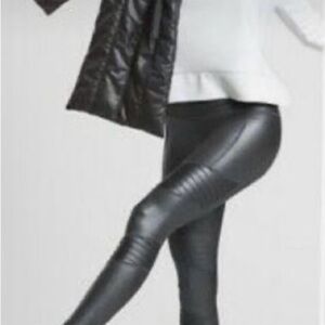 Athleta Inclination Moto Tight in Black